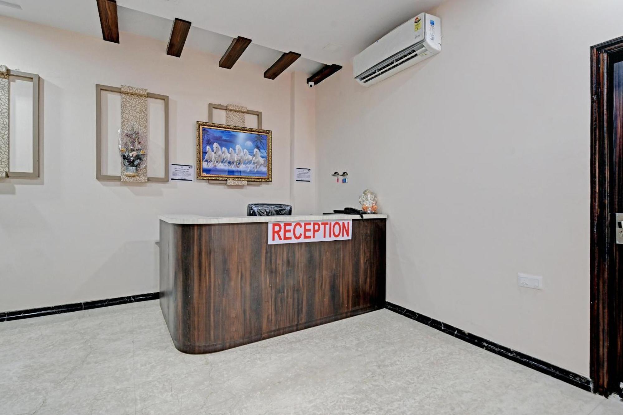 Hotel O The Castle Home Stay Inn Джайпур Екстериор снимка