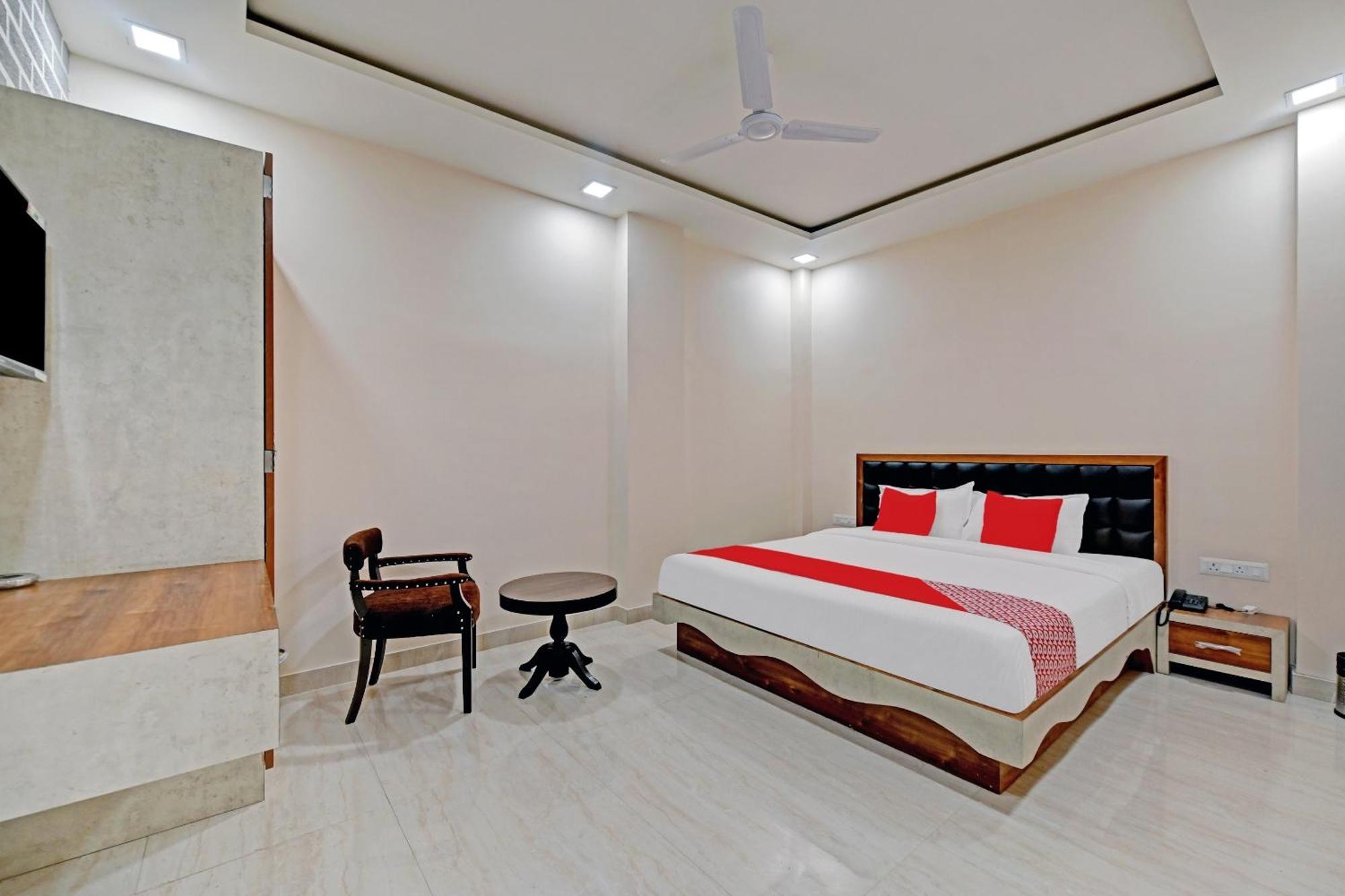 Hotel O The Castle Home Stay Inn Джайпур Екстериор снимка